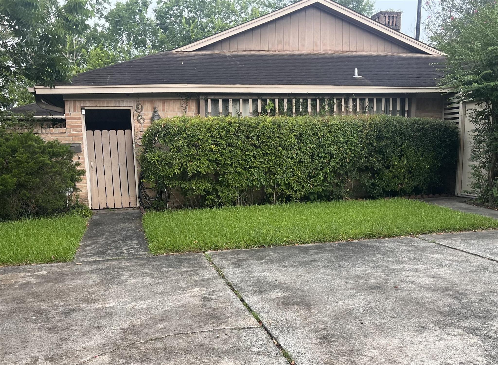 9610 Bob White Drive — photo