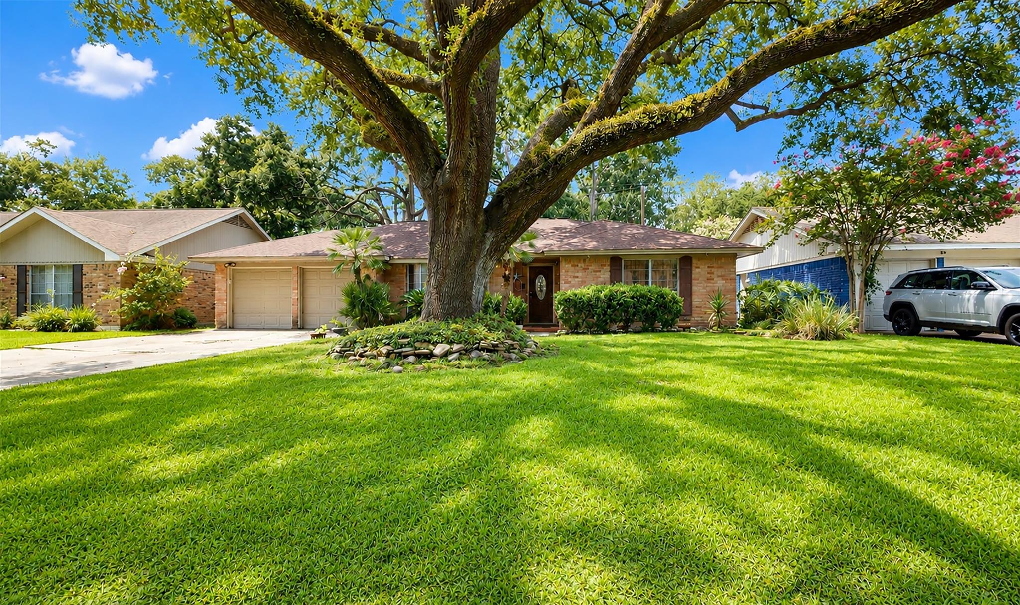 2322 Carleen Road — photo