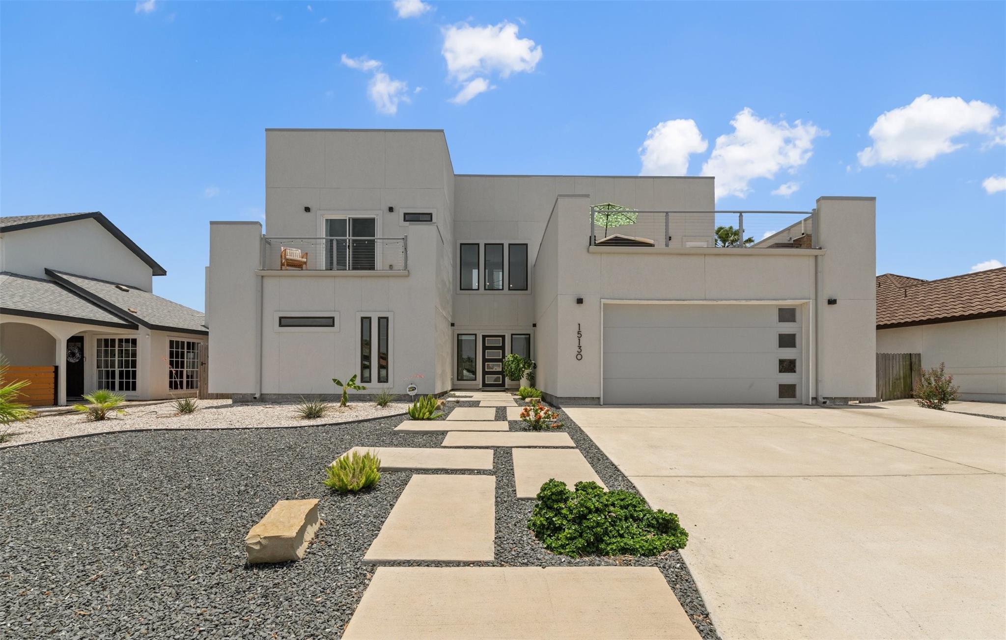15130 Reales Drive — photo