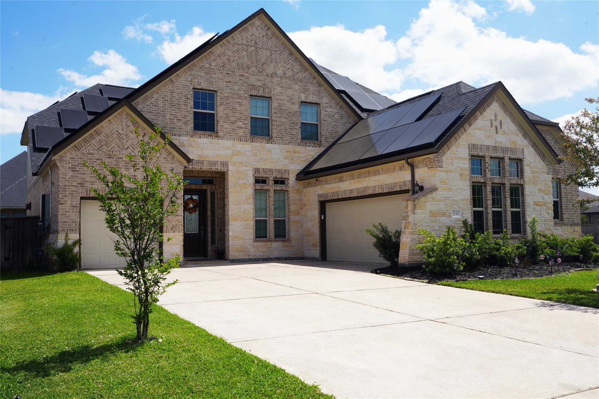 2135 Brooke Avery Drive — photo