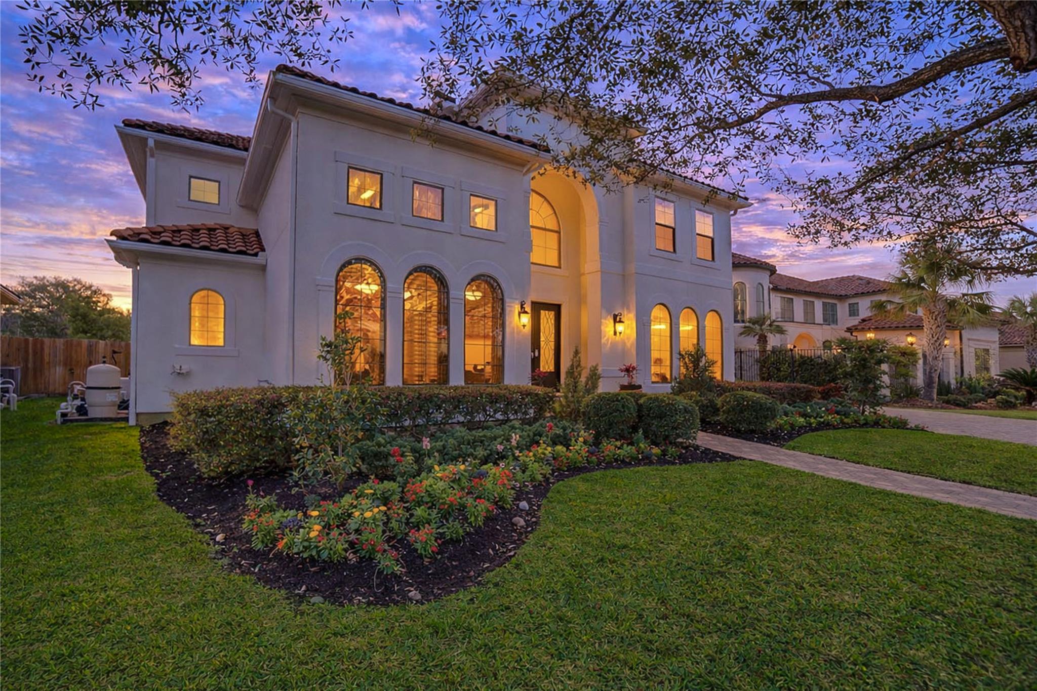 14014 Hampton Cove Drive — photo