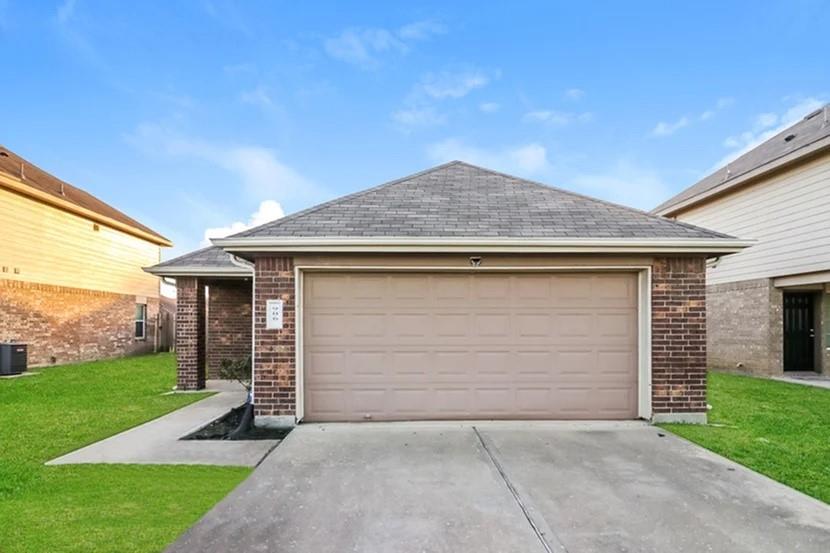 906 Ember Wood Court — photo