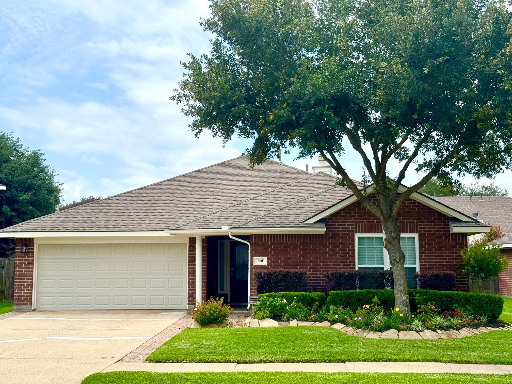 22603 Holly Lake Drive — photo