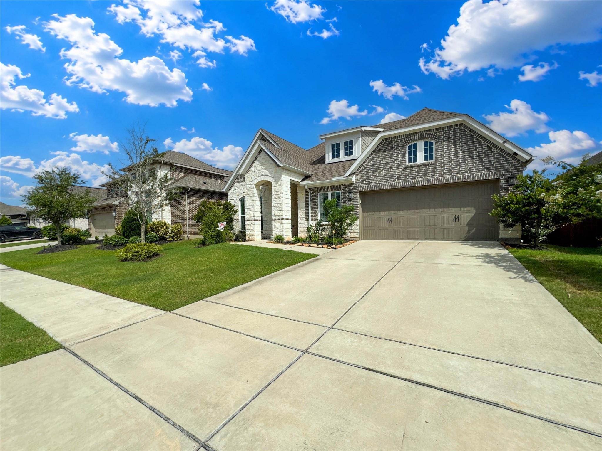 9718 Starry Night Lane — photo