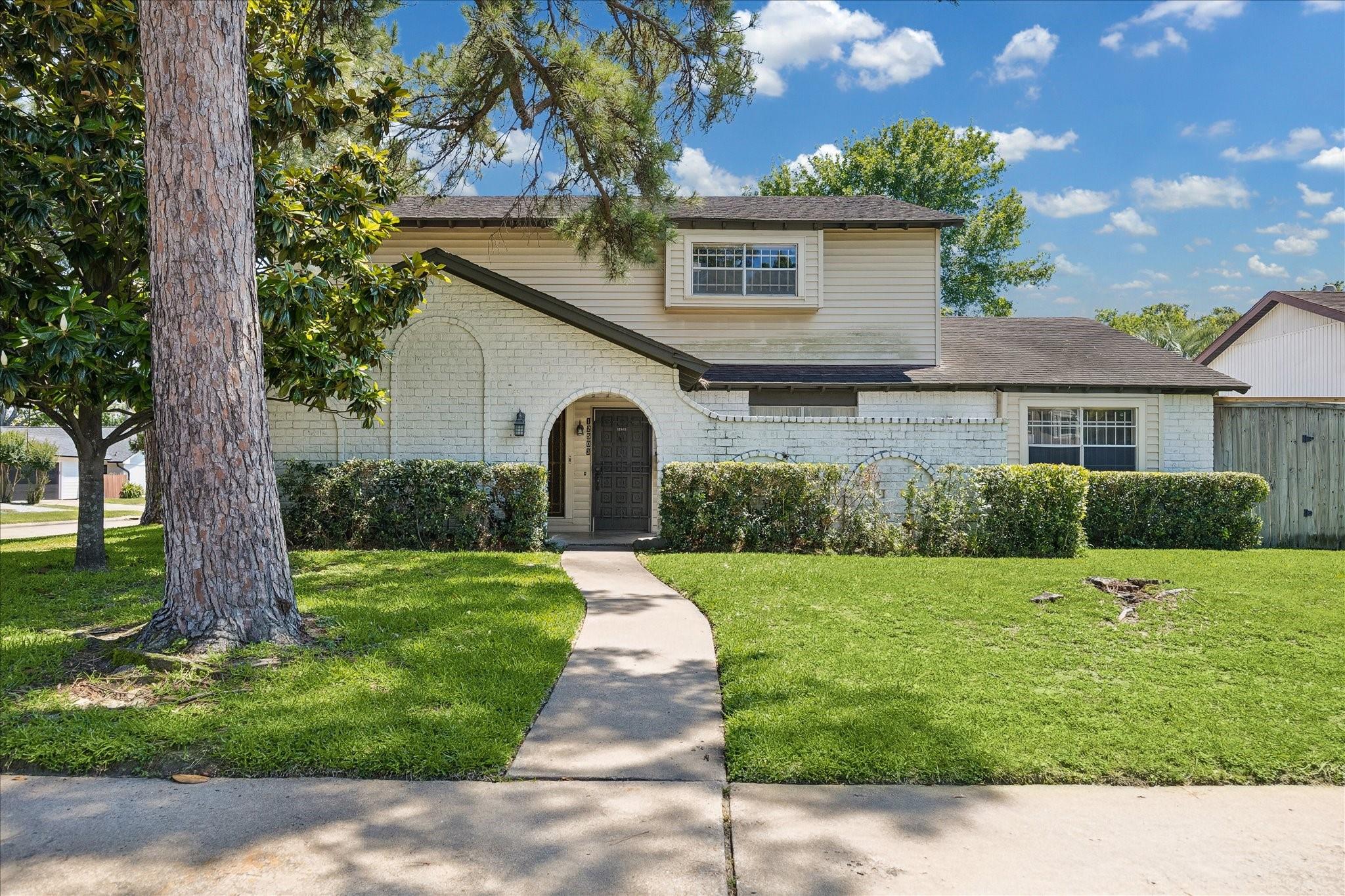 12503 Mooredale Lane — photo