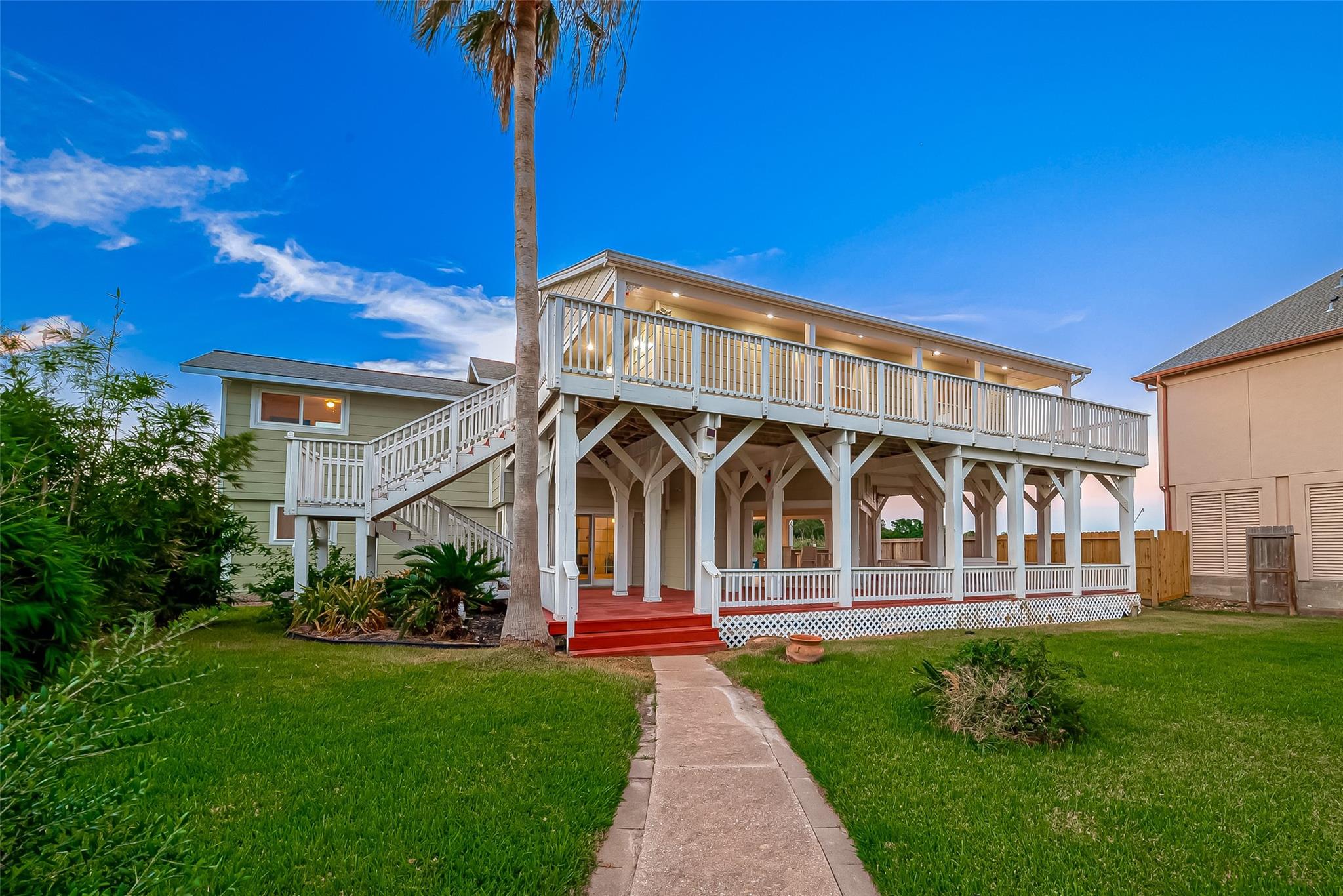 510 Surf Oaks Drive — photo