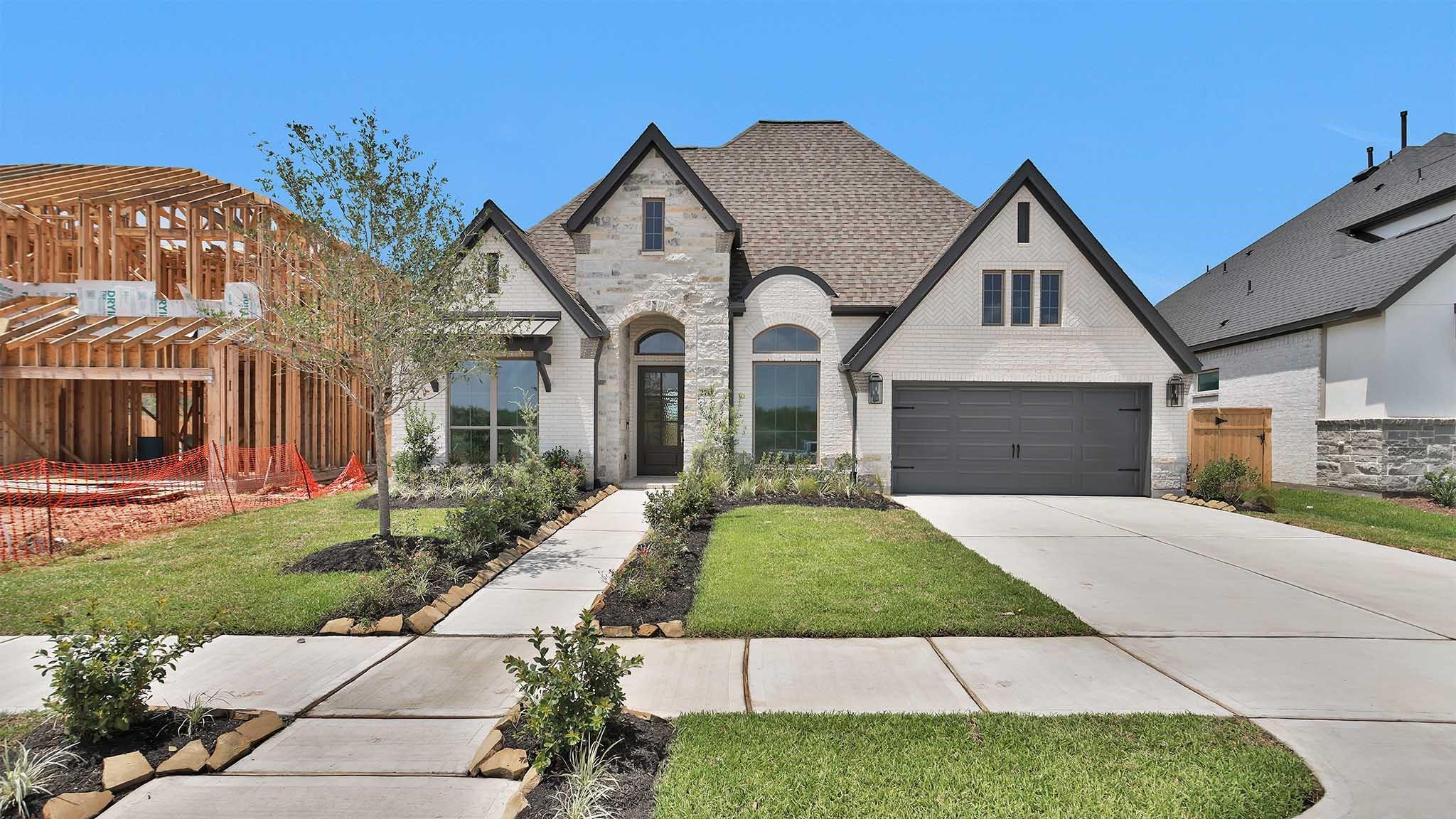 2711 Crown Ridge Drive — photo