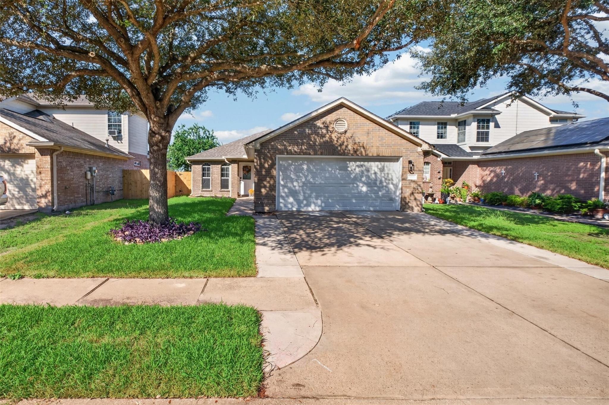 5107 Royal Cypress Drive — photo