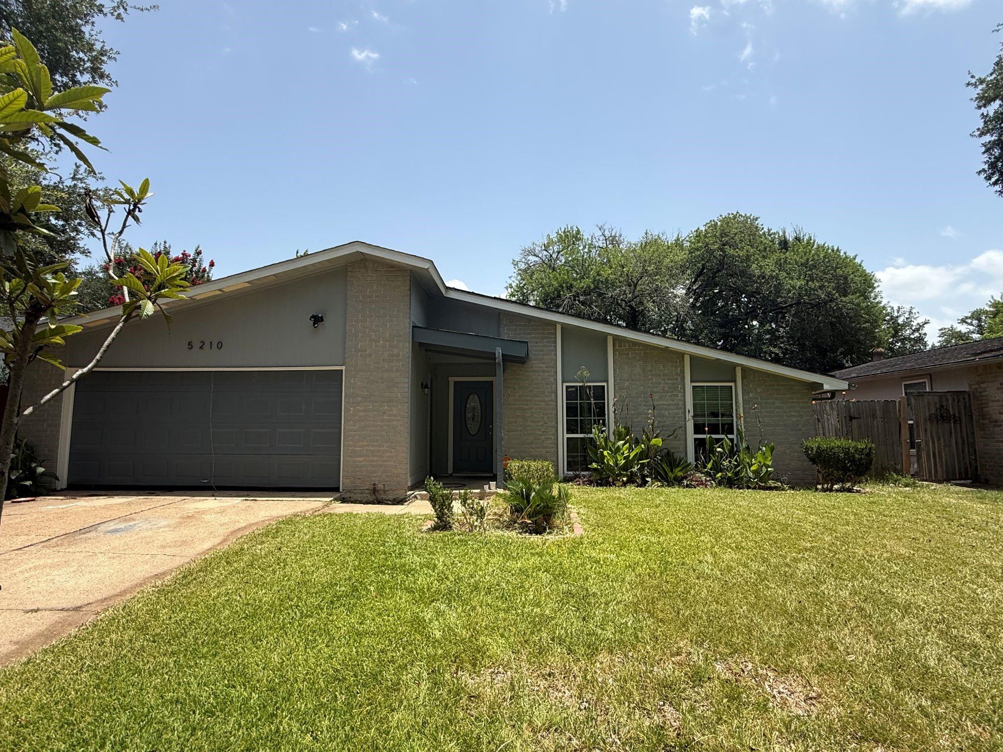 5210 Dunnethead Drive — photo