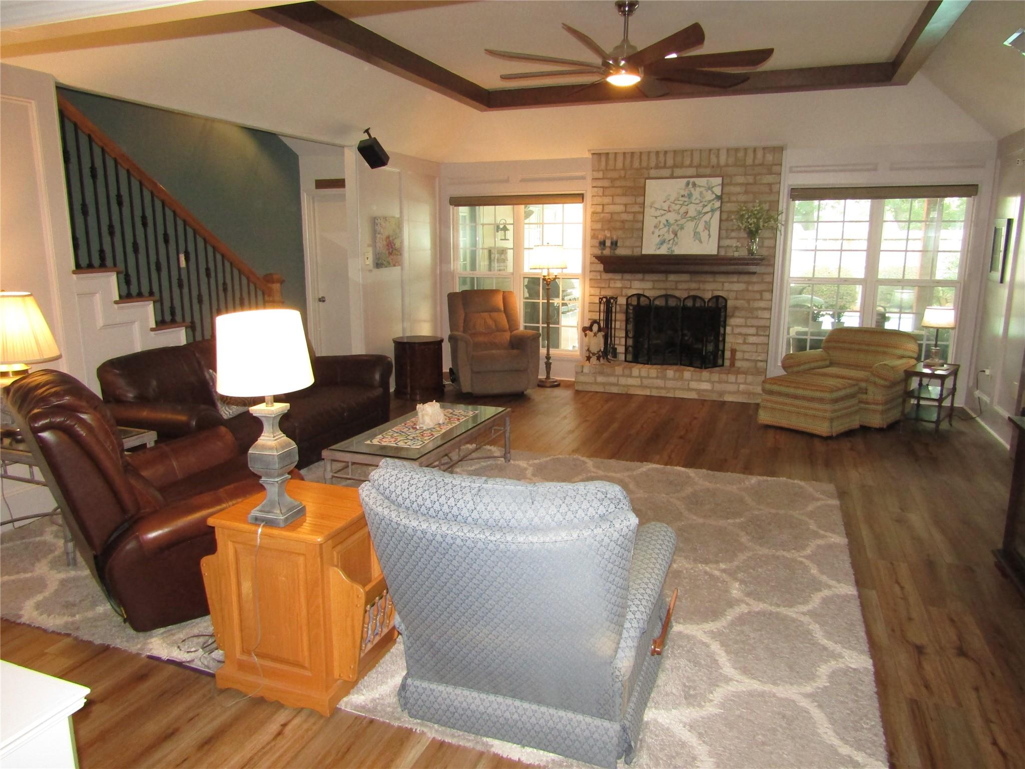 12139 Glenway Drive — photo