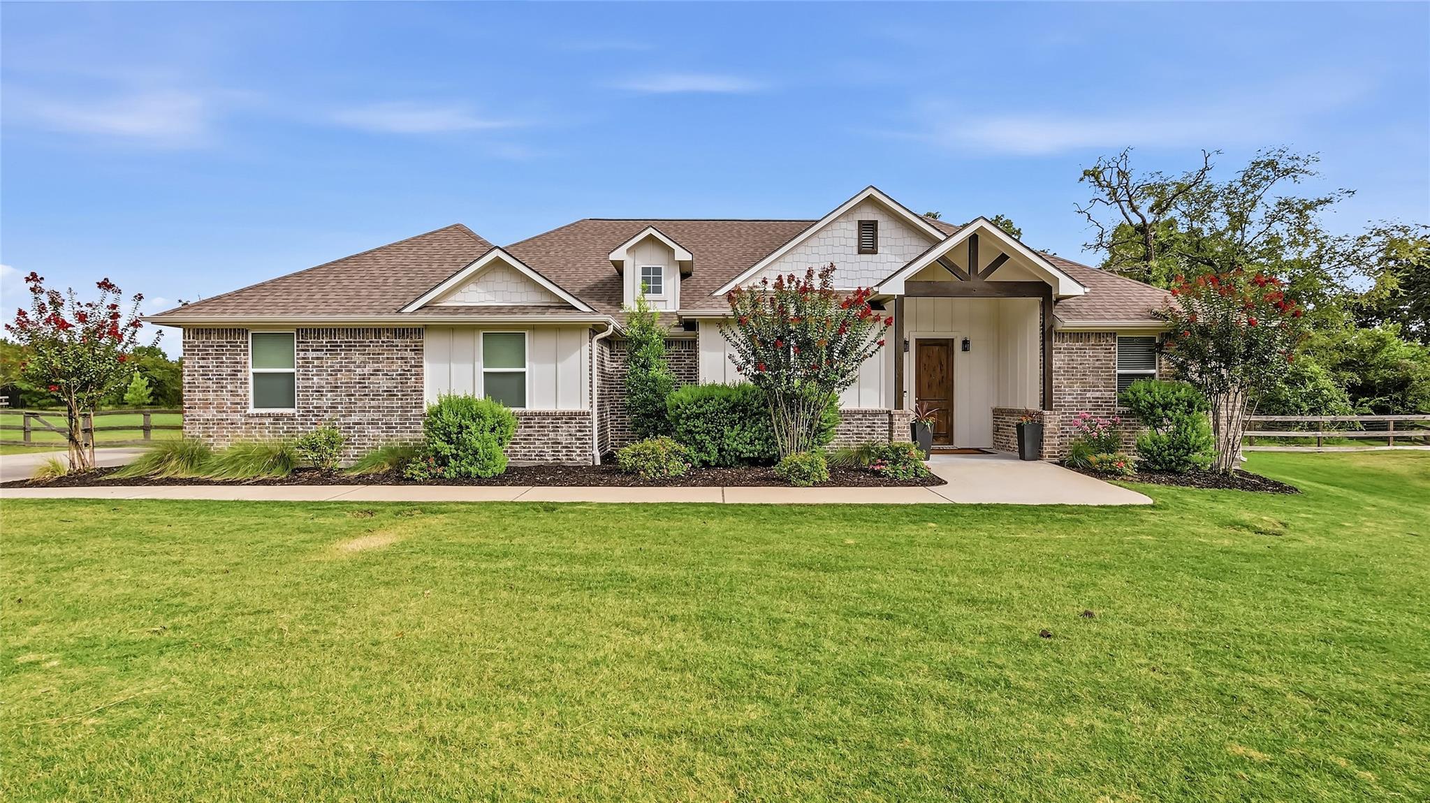 10468 Cornwall Lane — photo