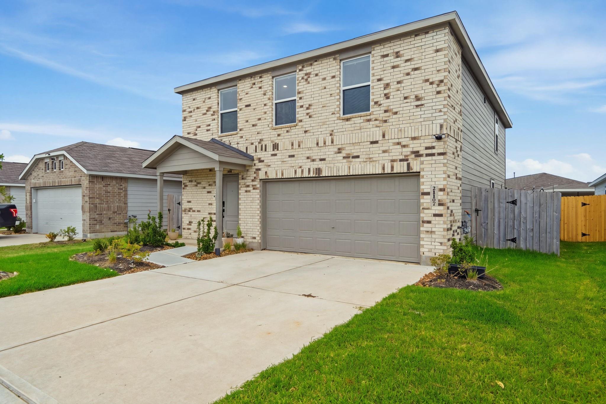 21107 Newberry Grove Lane — photo