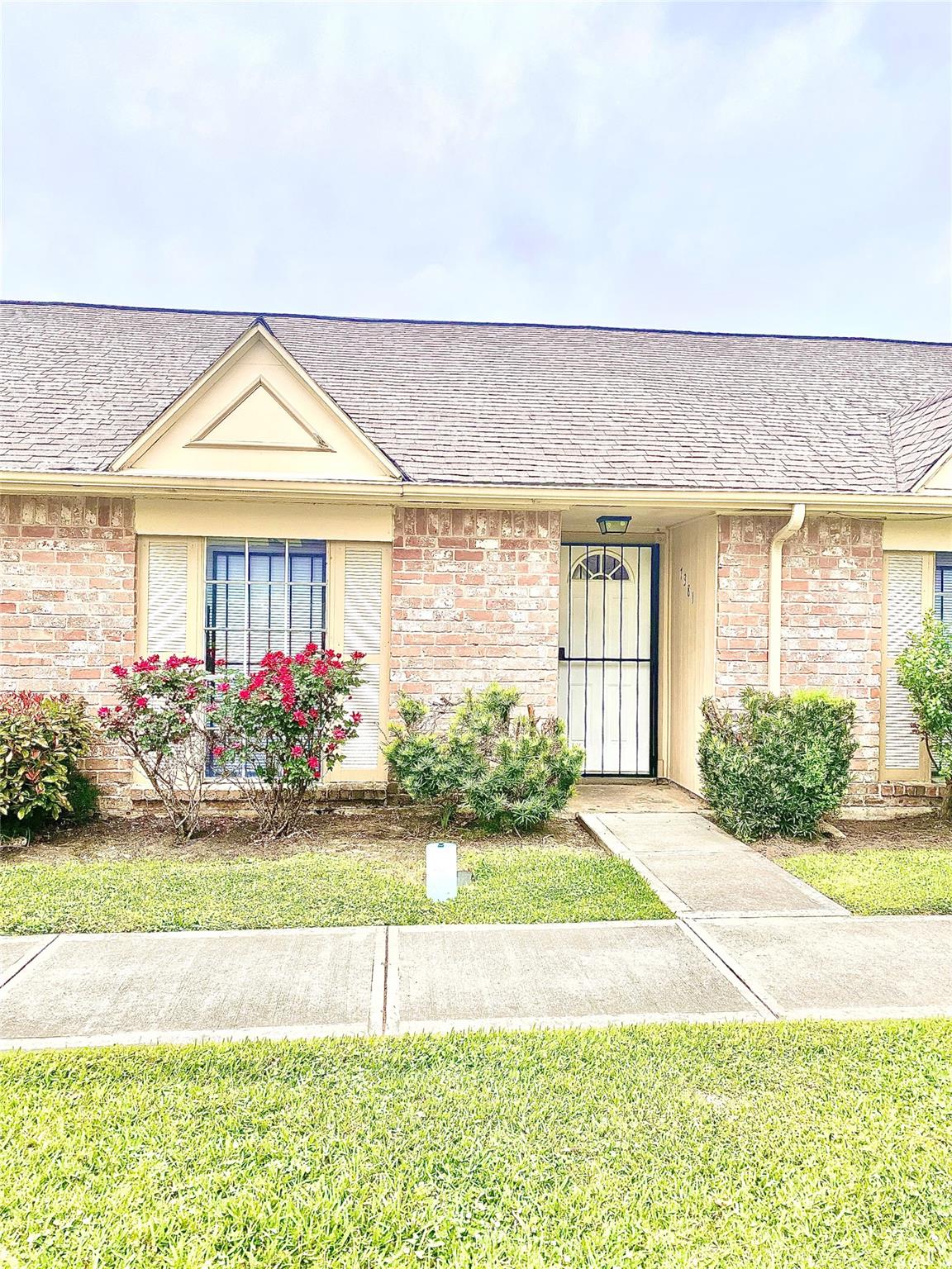 7381 Cook Road — photo