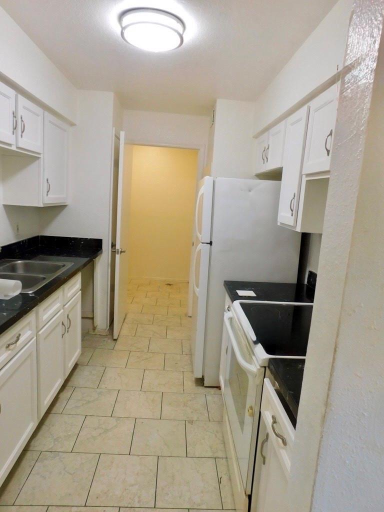 9797 Leawood Boulevard #402 — photo