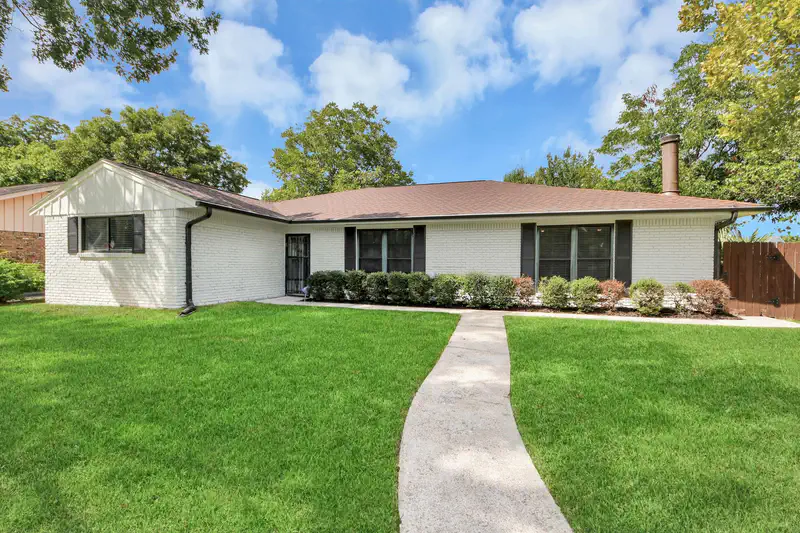 3314 Tanglewilde Street — photo