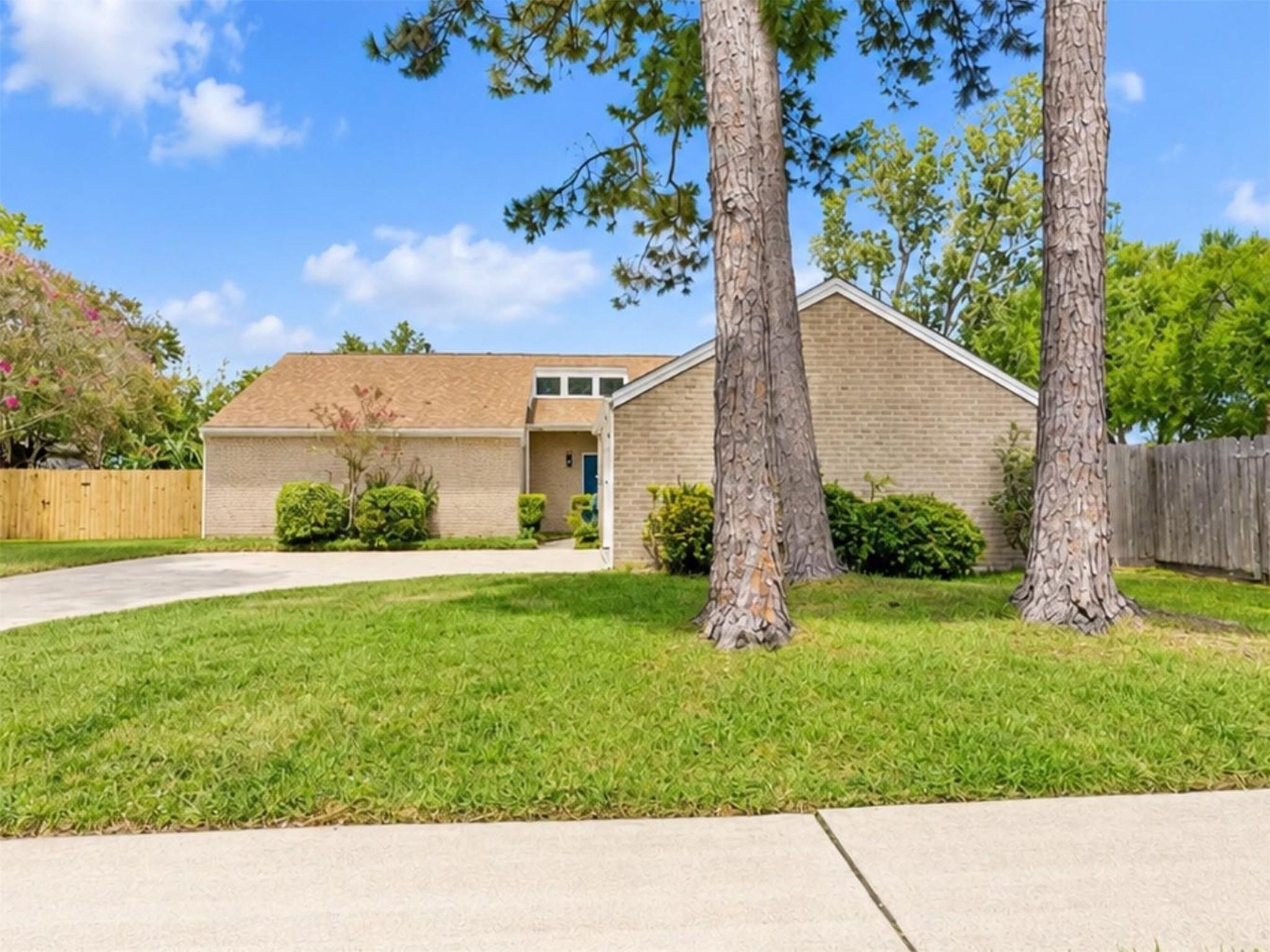1006 Rock Canyon Drive — photo