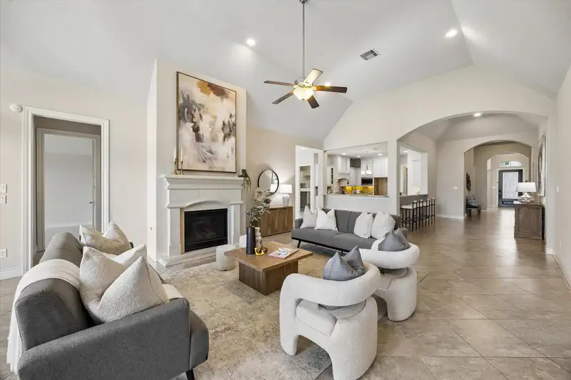 4035 Steep Woods Drive — photo