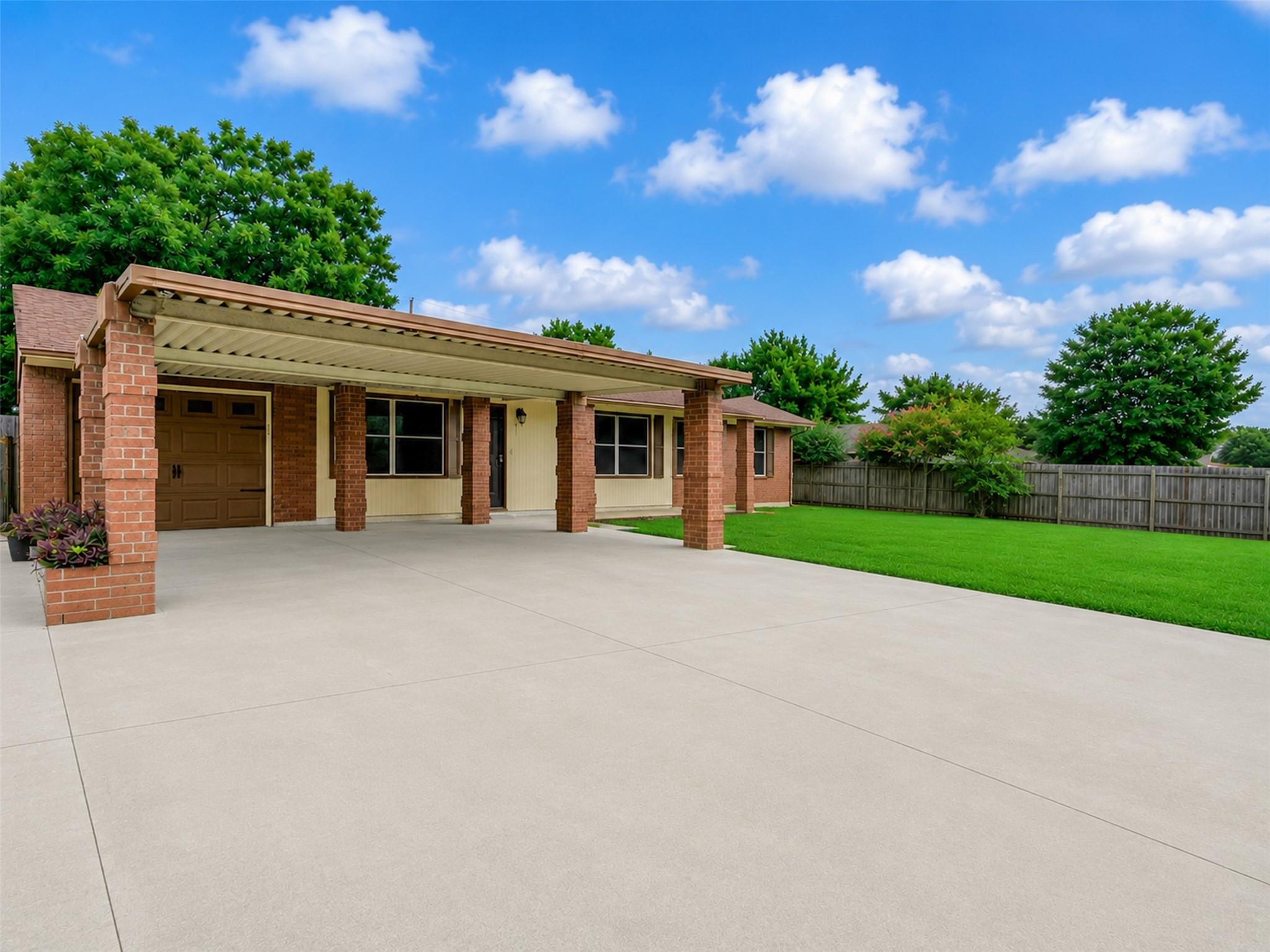 4123 Friar Point Road — photo