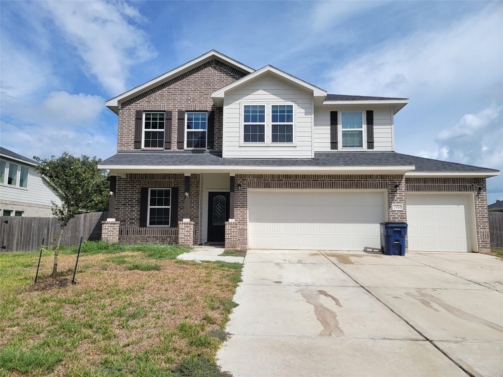 2347 Ridgewood Drive — photo
