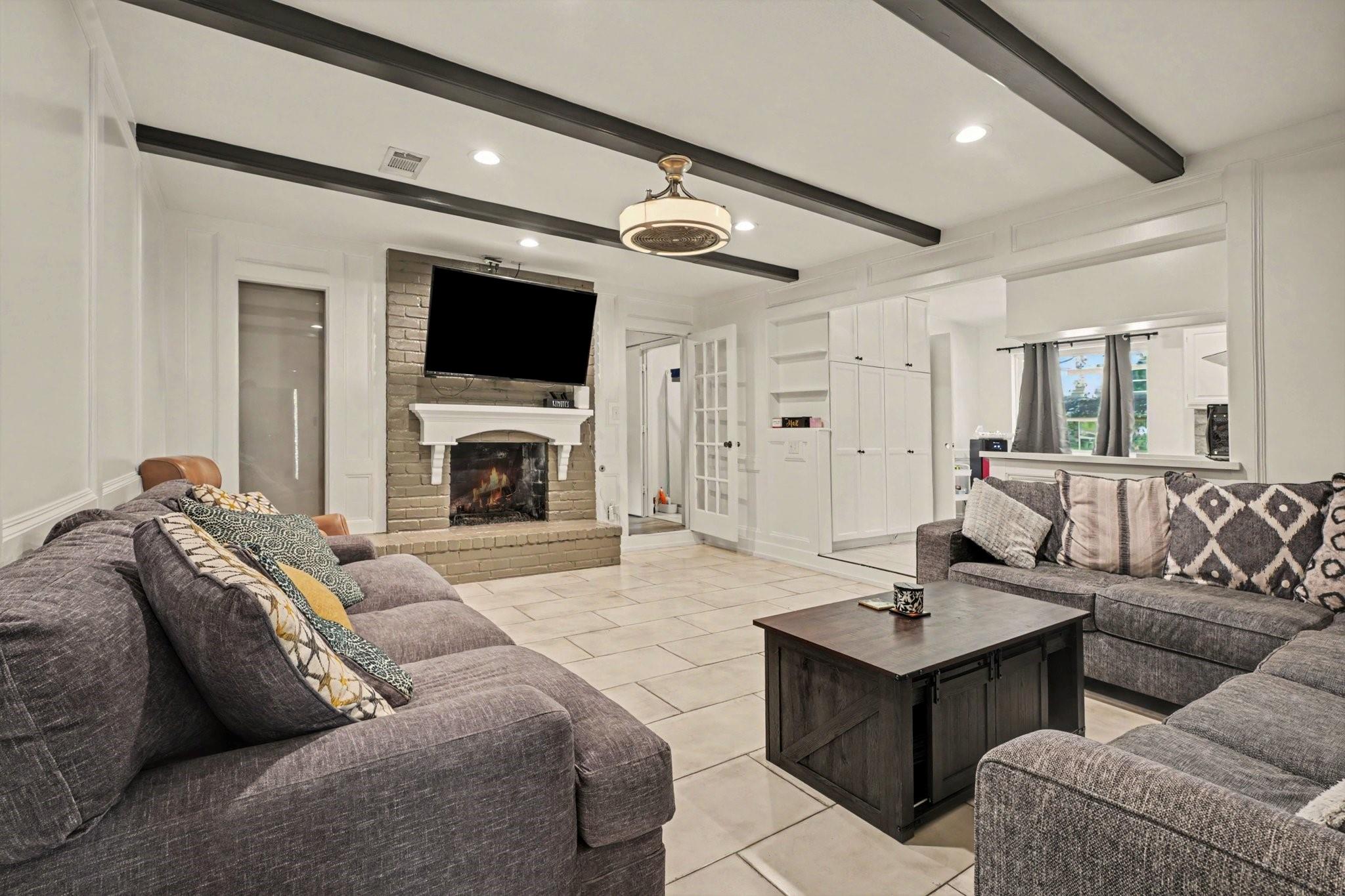 8319 Crestwood Drive — photo