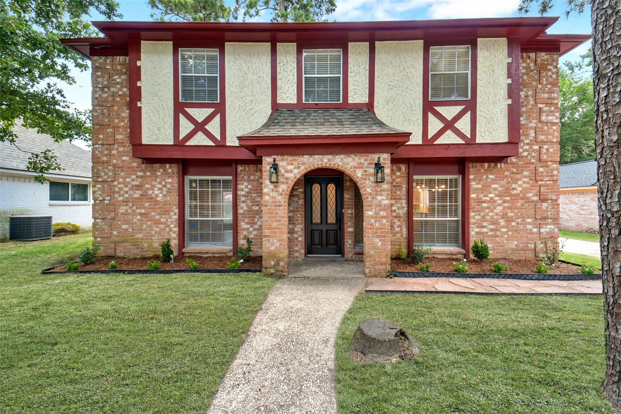 7911 Friars Court Lane — photo