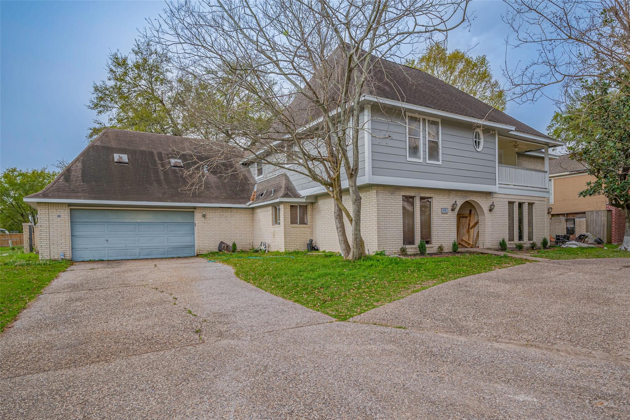 4015 Black Locust Drive — photo