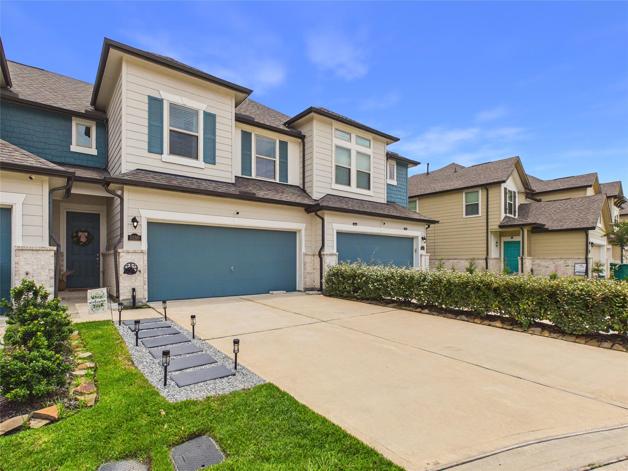 5530 Clarendon Hills Court — photo