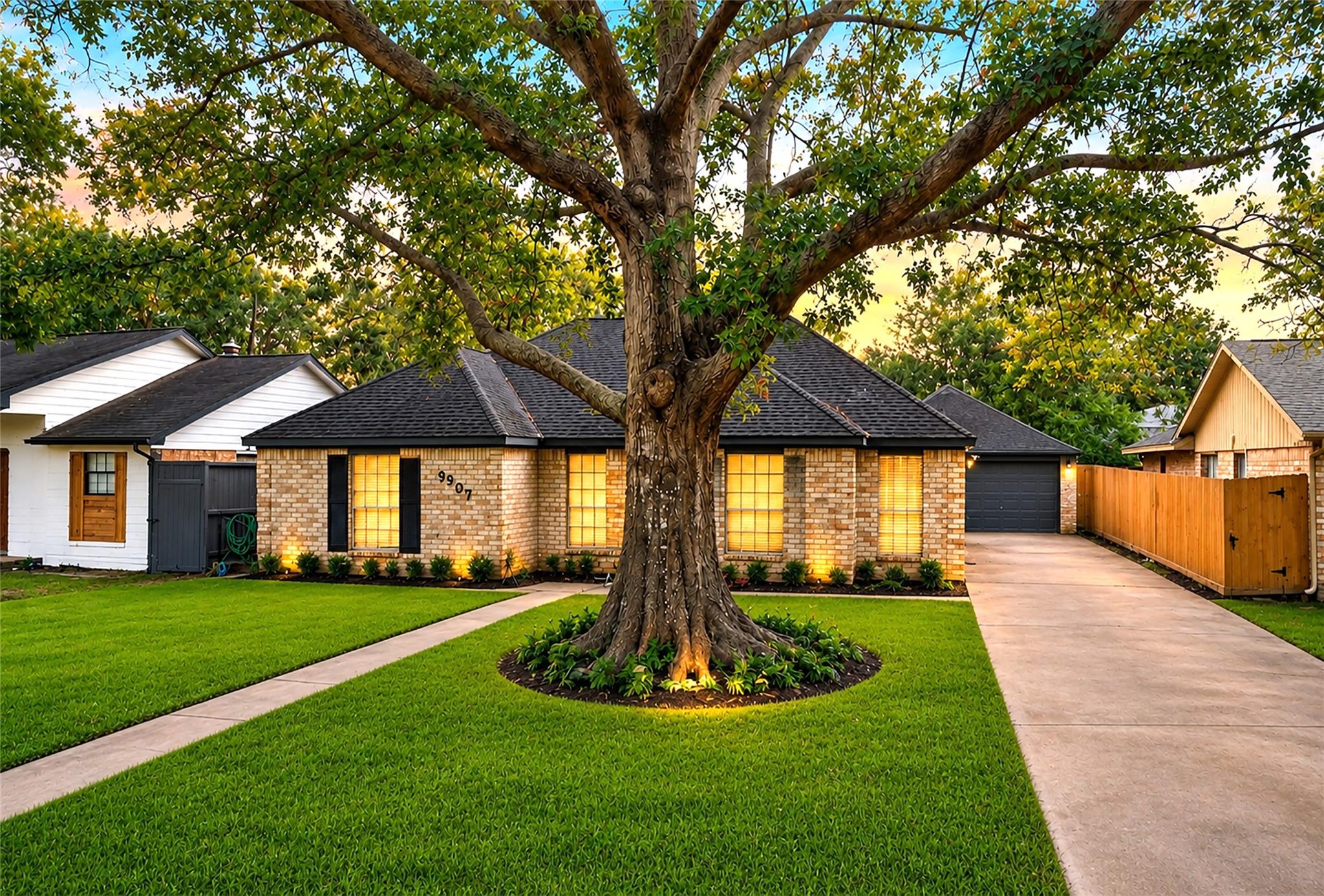 9907 Greencreek Drive — photo