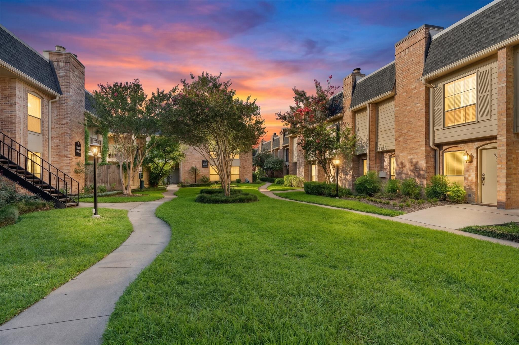 1601 S Shepherd Drive #243 — photo