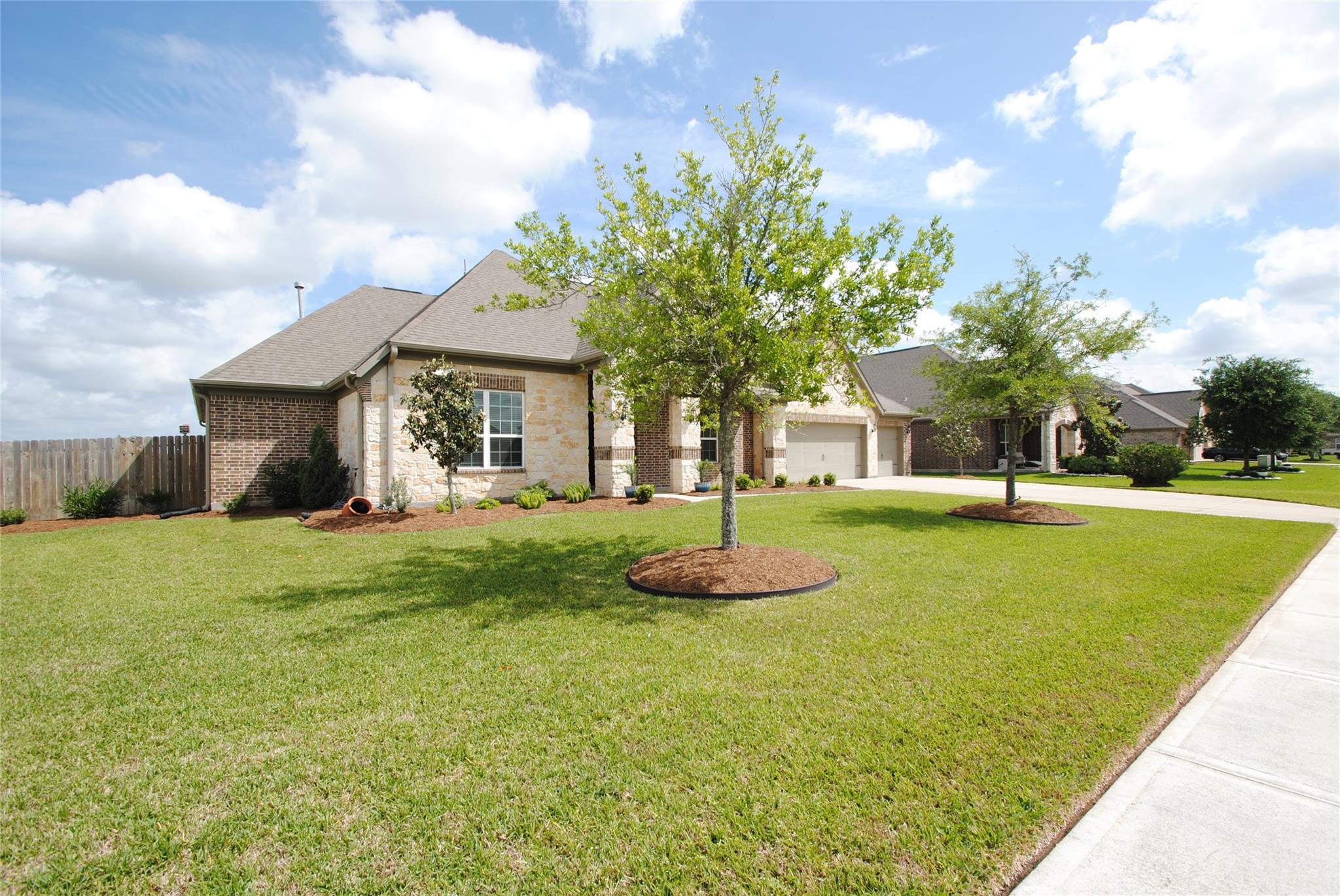 2803 Quartz Ridge Drive, Rosharon, TX 77583 — photo 2