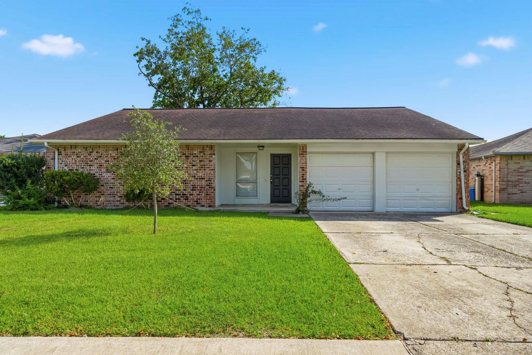 10107 Willmont Road — photo