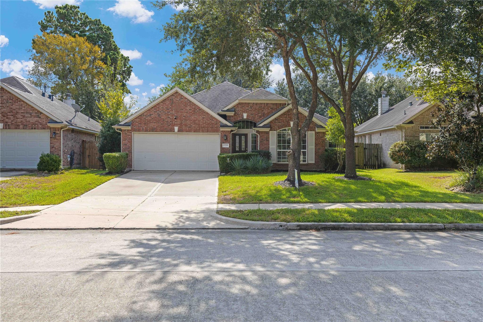 13710 Parkers Cove Court — photo