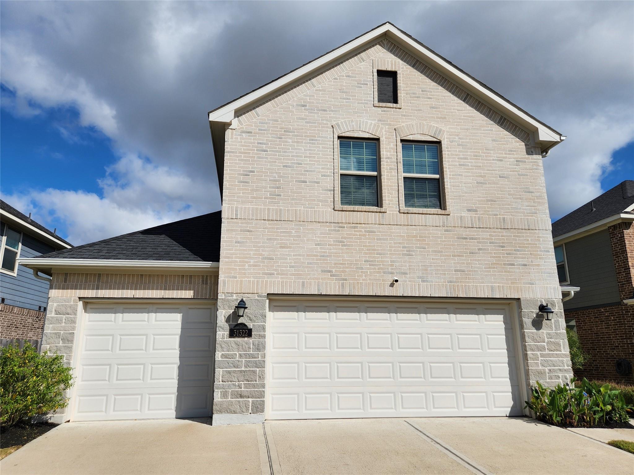 31322 Whitfield Court — photo