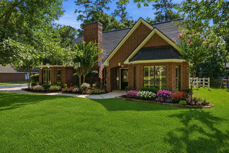 2312 Hollowbrook Lane — photo