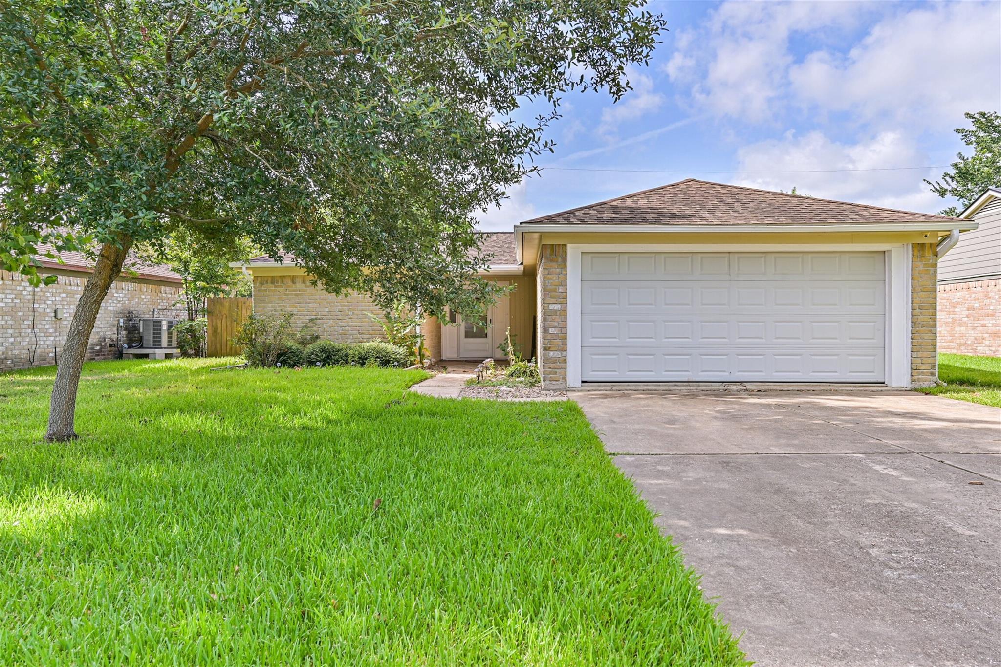 1113 N Heron Drive — photo