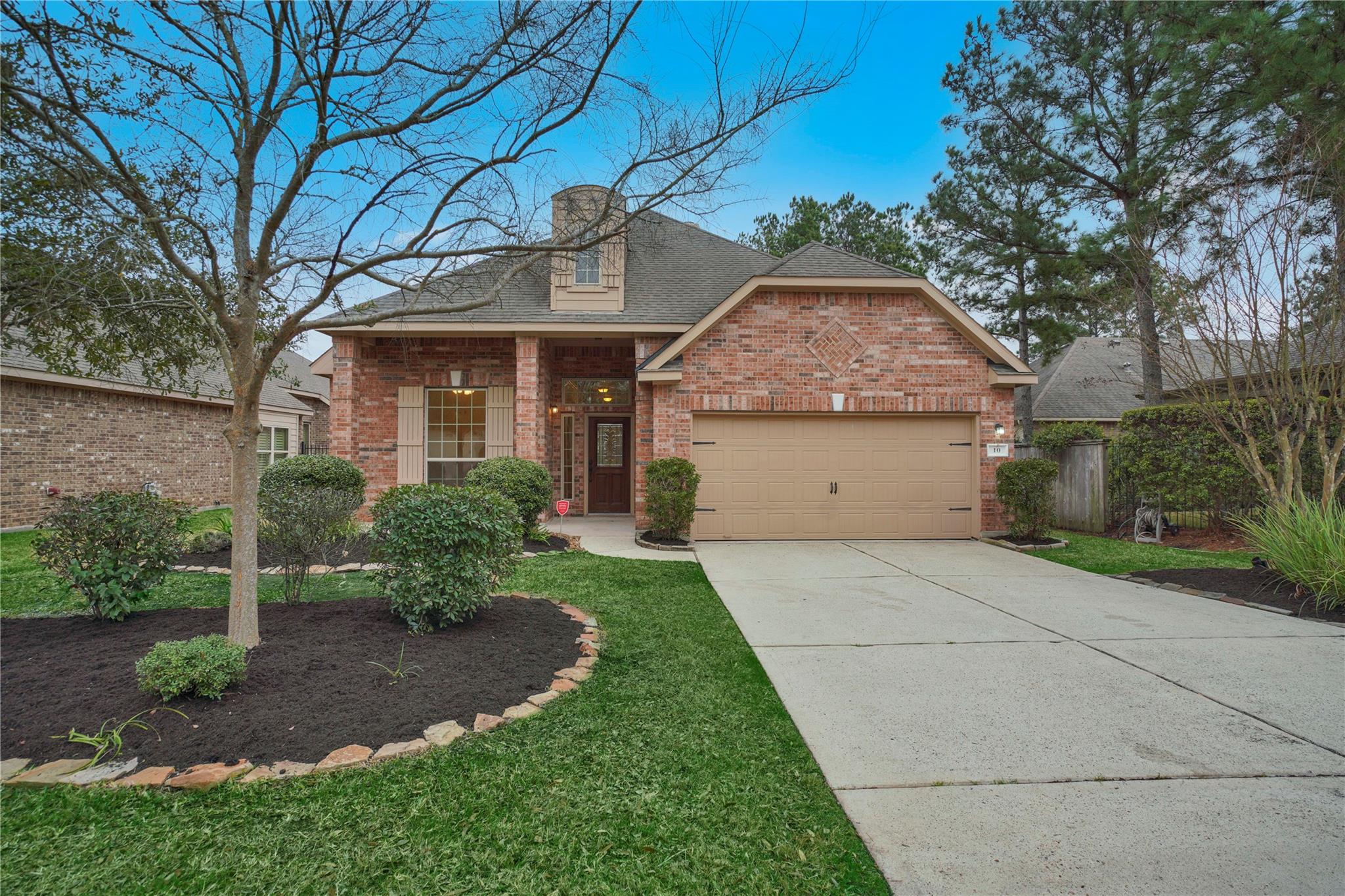 10 Tallgrass Way — photo