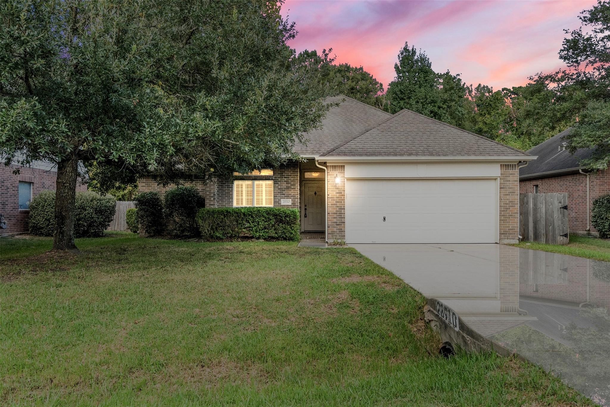 28910 Hidden Lake Court — photo