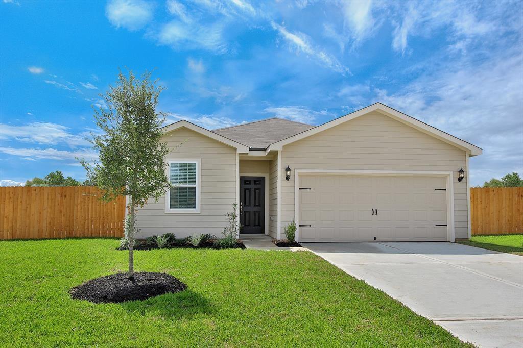 928 Lake View Circle W — photo
