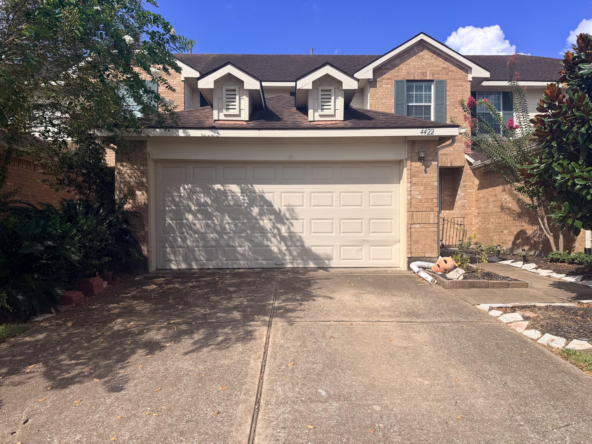 4422 Park Trail Lane — photo