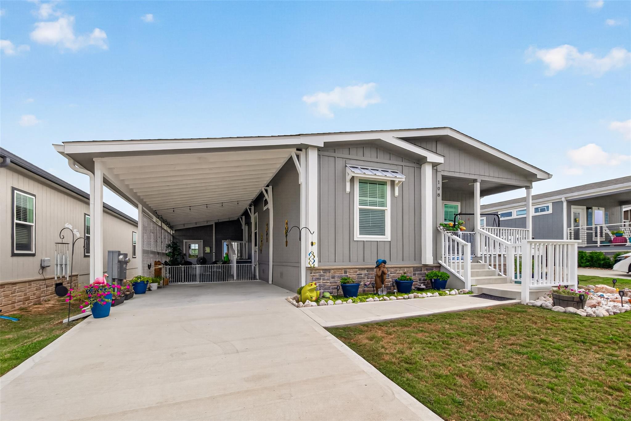 108 Trail Ride Way — photo