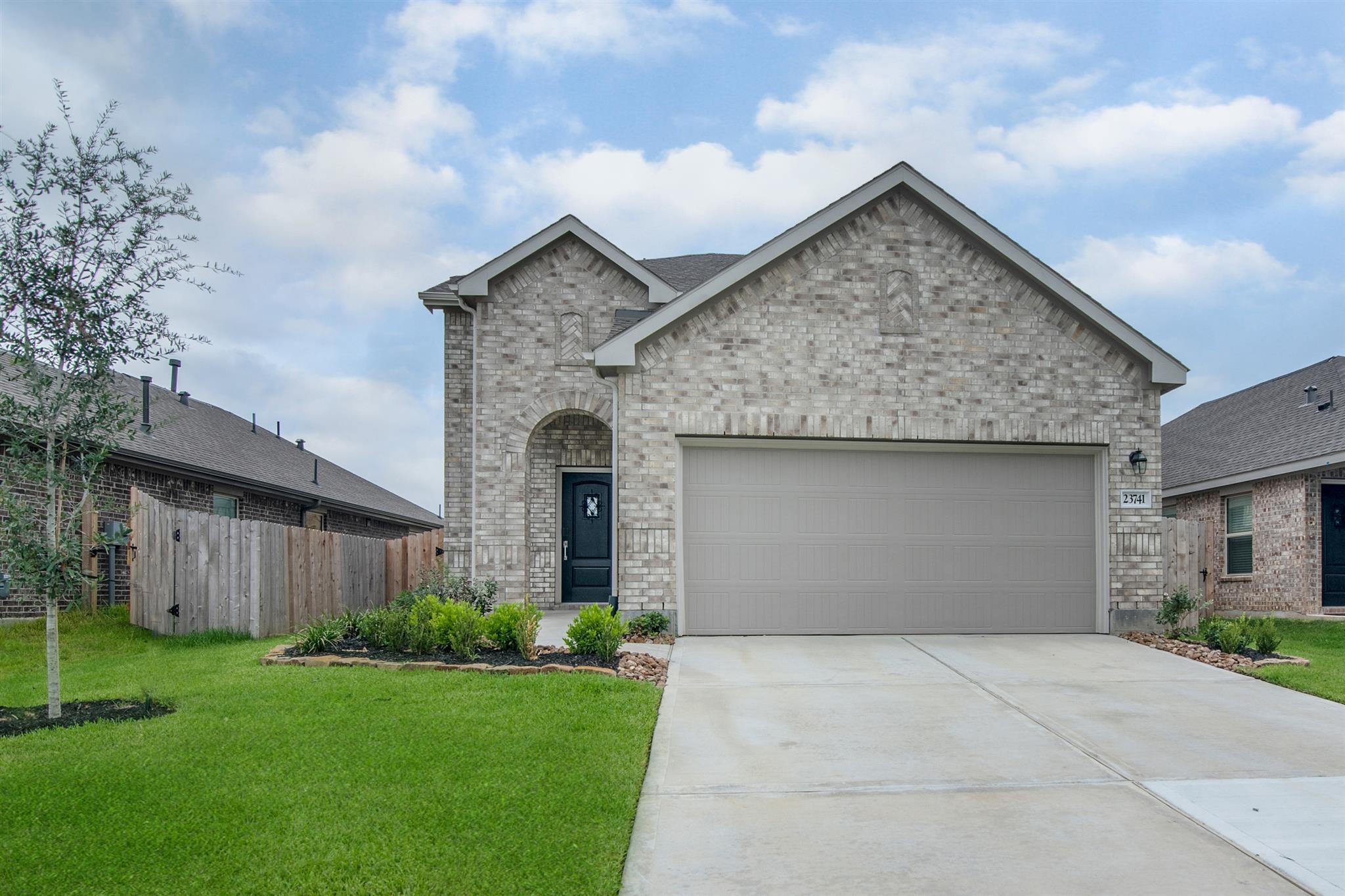 23741 Woodgreen Terrace Drive — photo