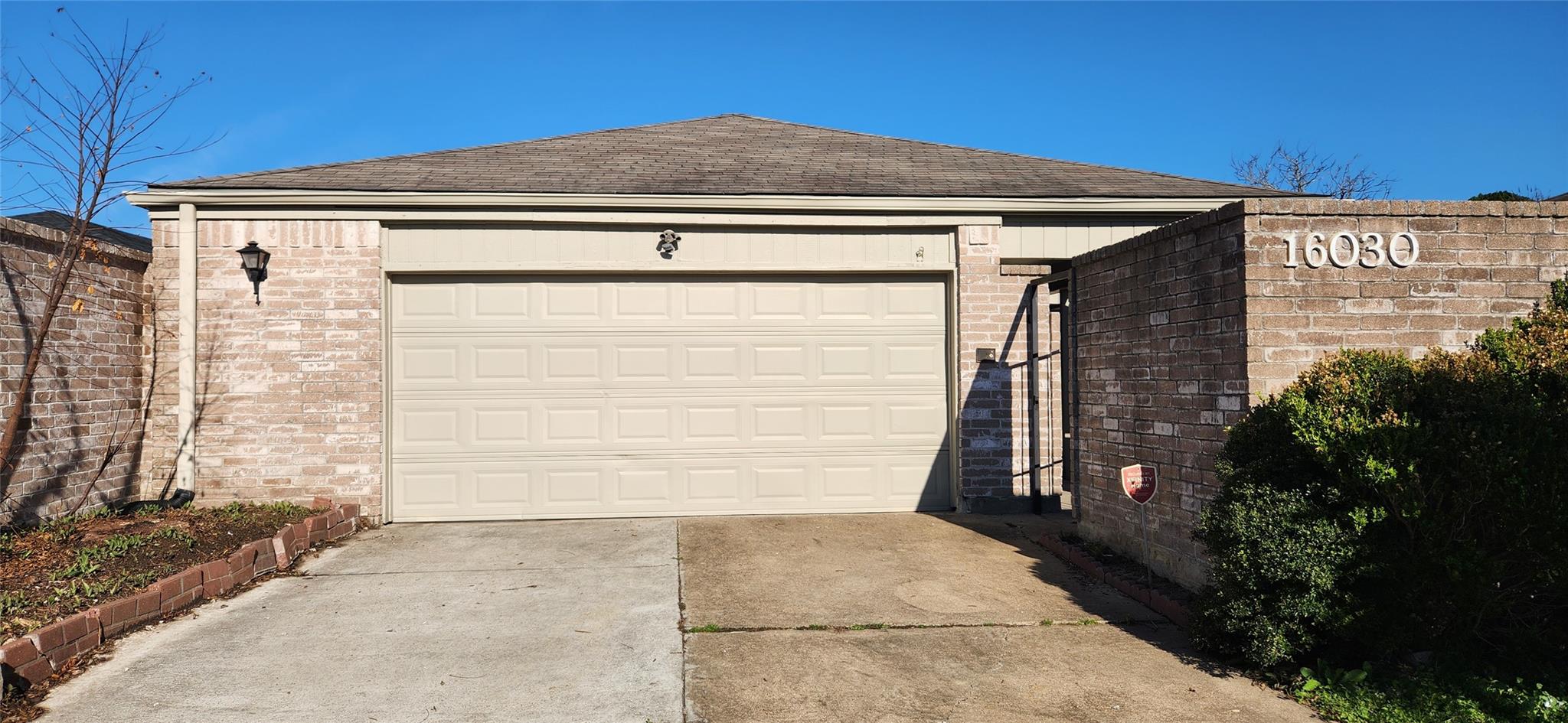 16030 Highlander Drive — photo