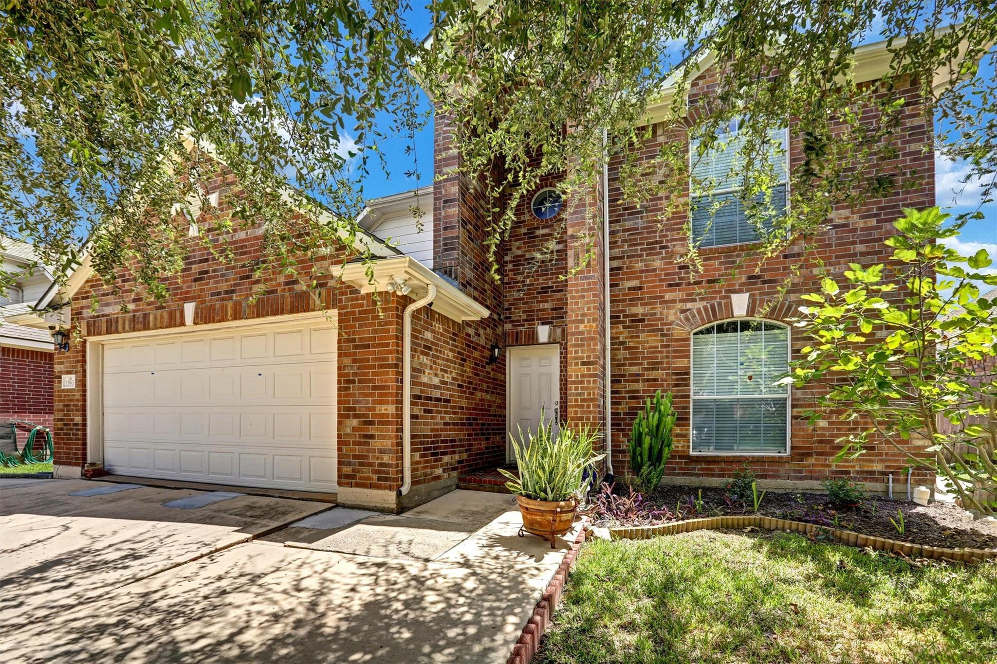 13903 Fort Nelson Drive — photo