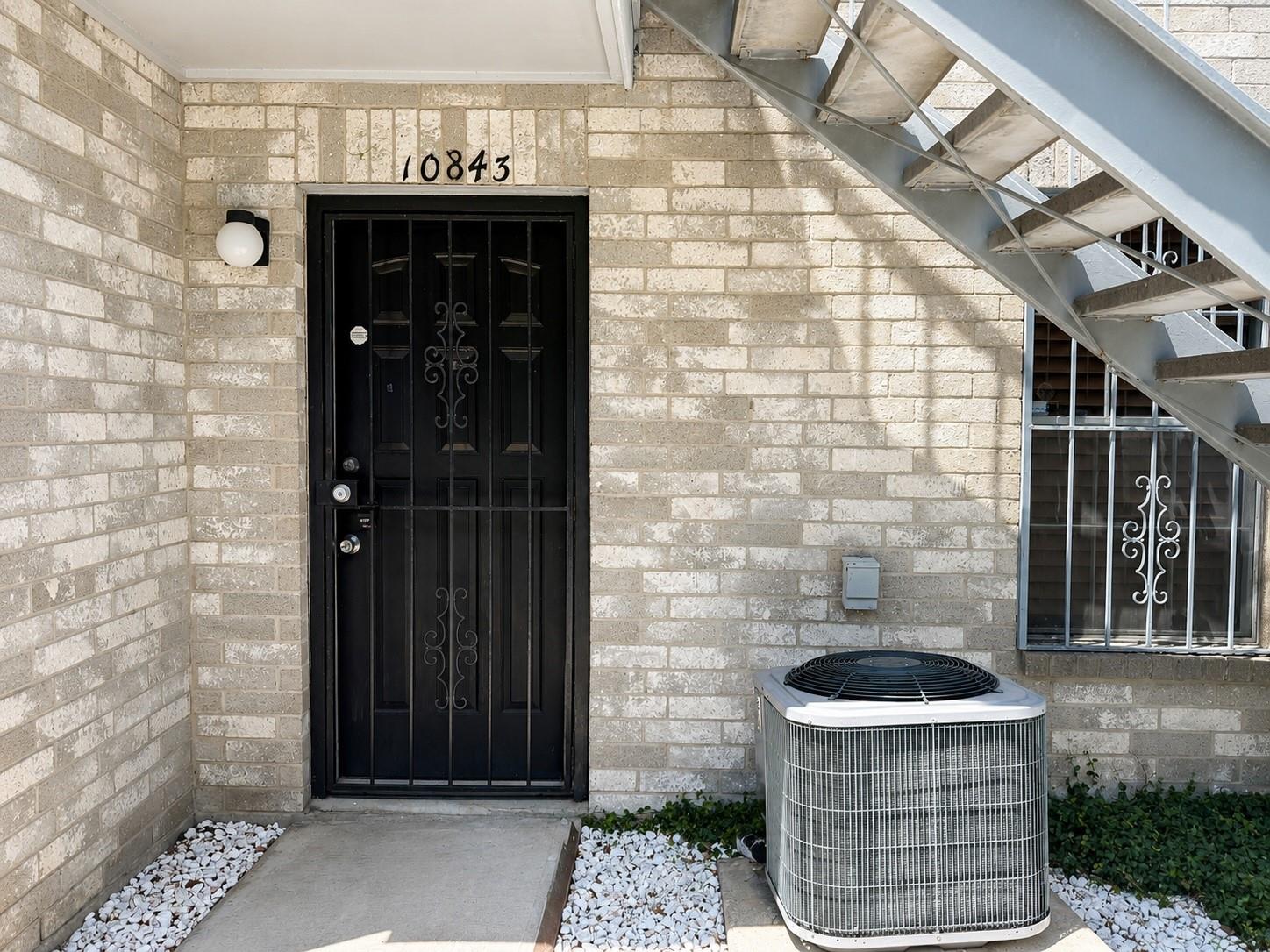10843 Braes Bend Drive — photo