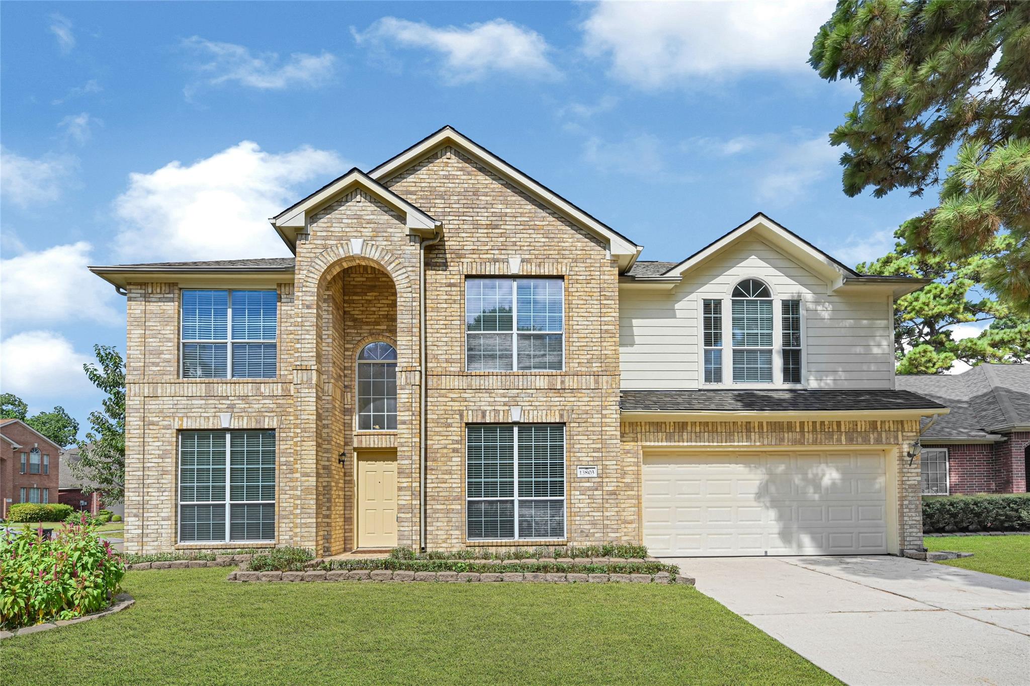 13803 Vickston Lane — photo
