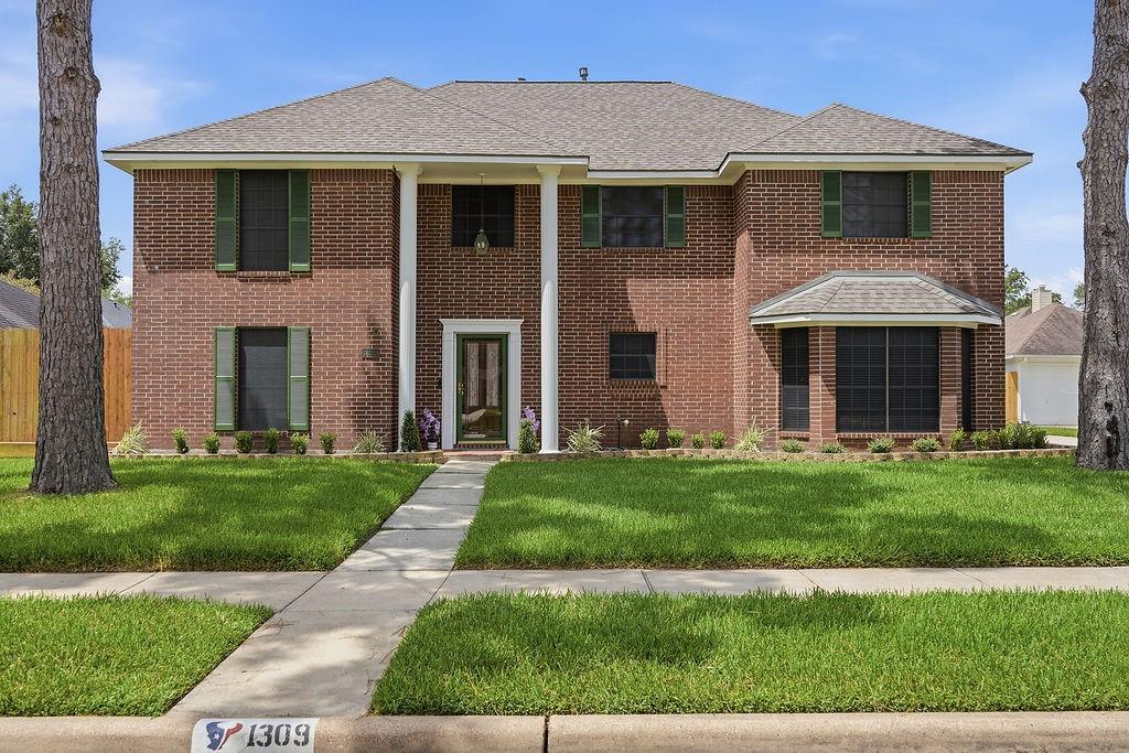 1309 Rachel Court — photo