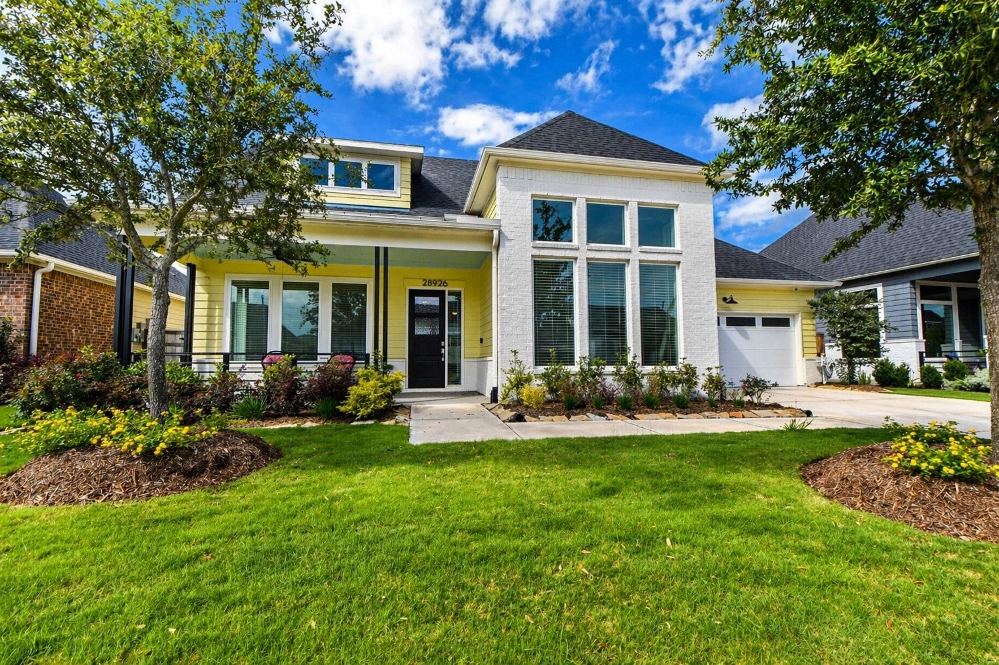 28926 Harbor Springs Court — photo