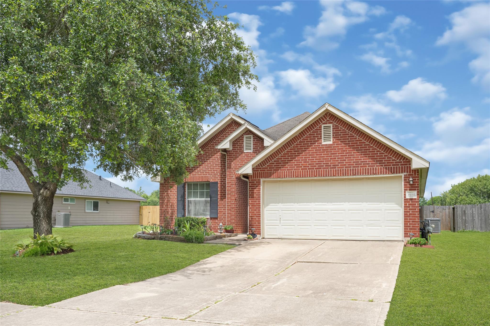 2726 Sage Bluff Avenue — photo
