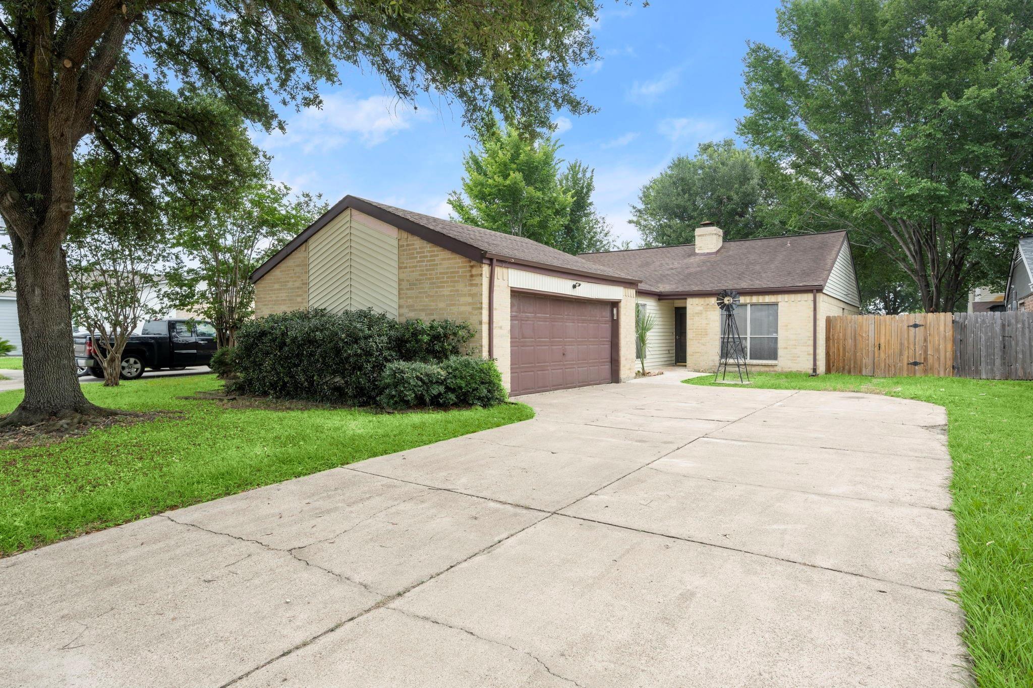 11718 Ridge Run Drive, Houston, TX 77064
