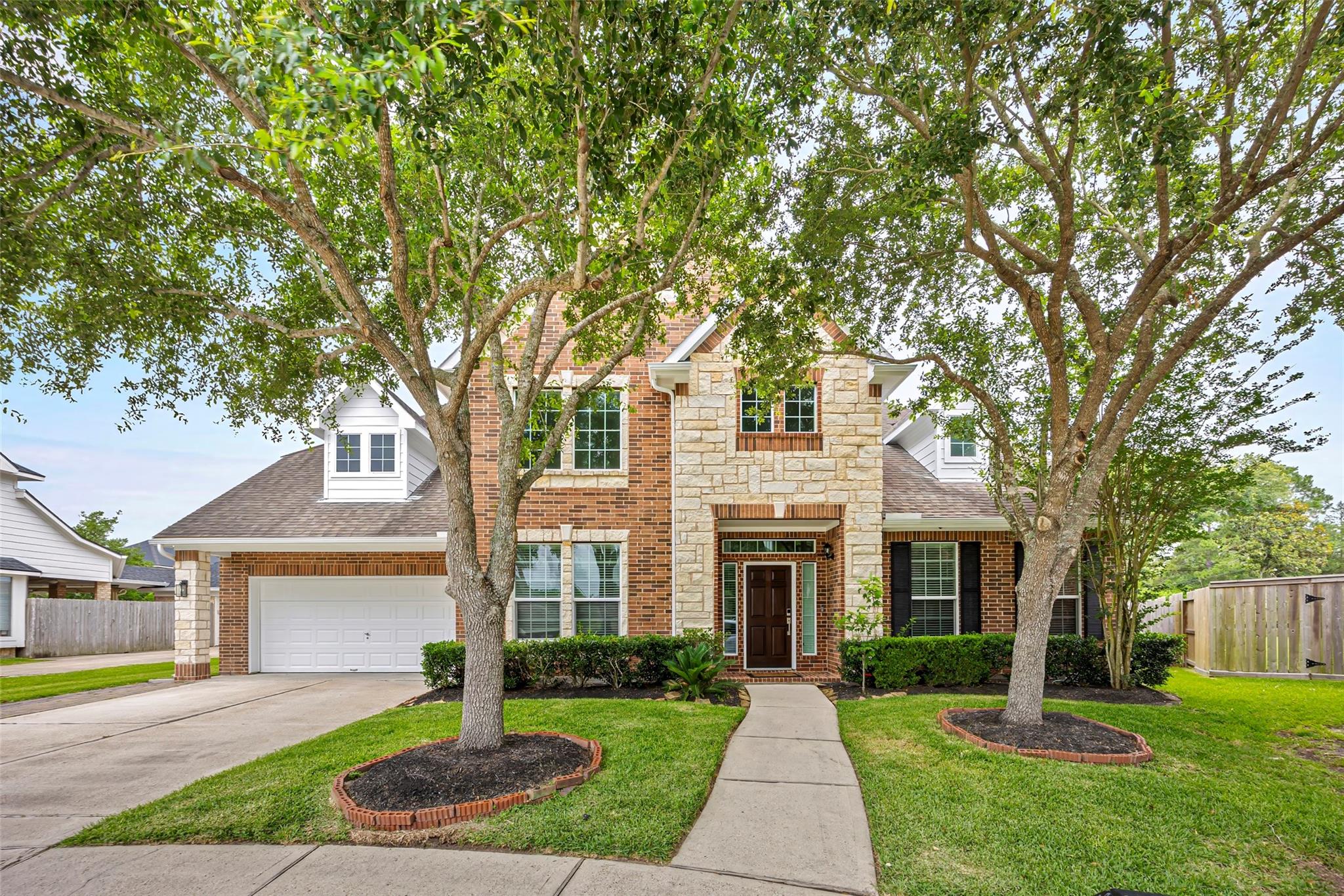 2503 Cambria Court — photo